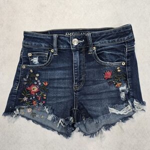 American Eagle Floral Embroidered Denim Shorts Dark Wash Distressed Cutoff Sz 4